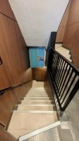 建物エントランスから募集区画まで